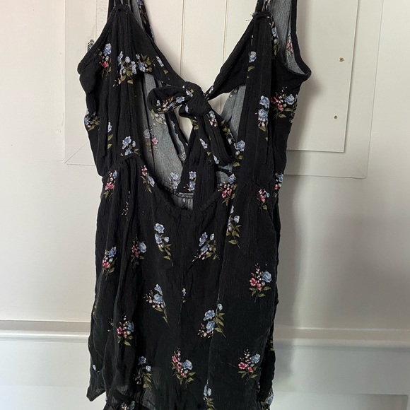 American Eagle Romper - Picture 3 of 3